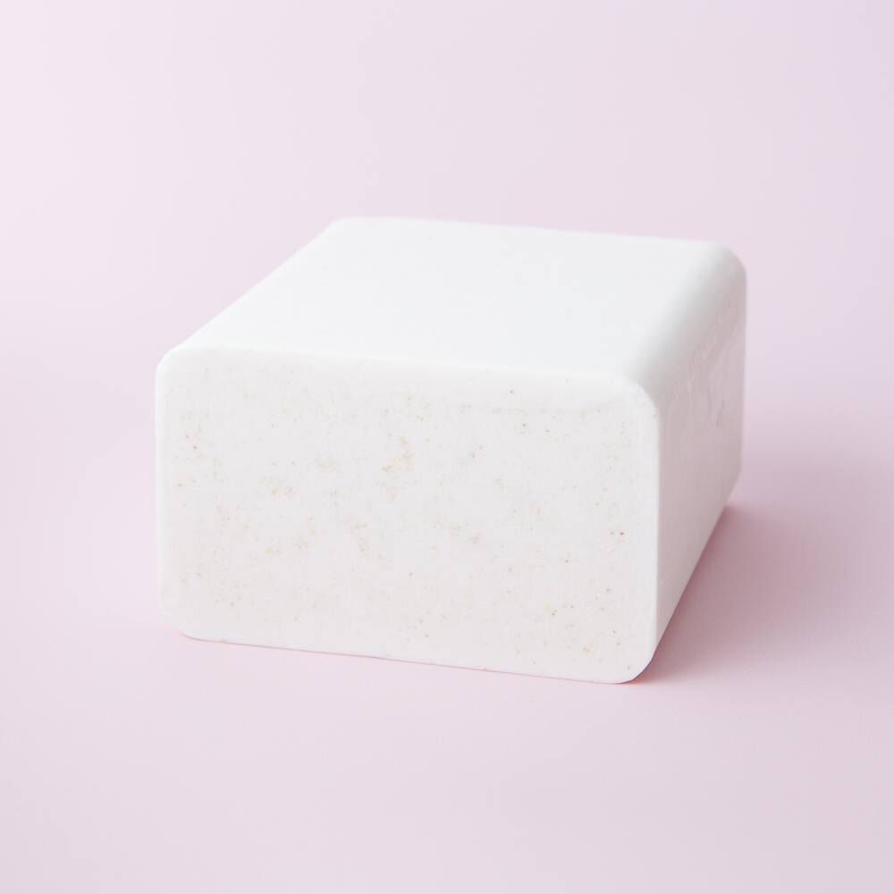 2 LB OATMEAL SOAP BASE (SCORED CUBES) – MoldMarket