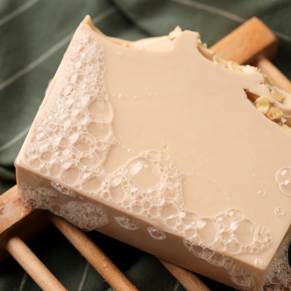DIY Goat Milk Soap Bar Recipe - How to Make Goat Milk Soap at Home –  VedaOils