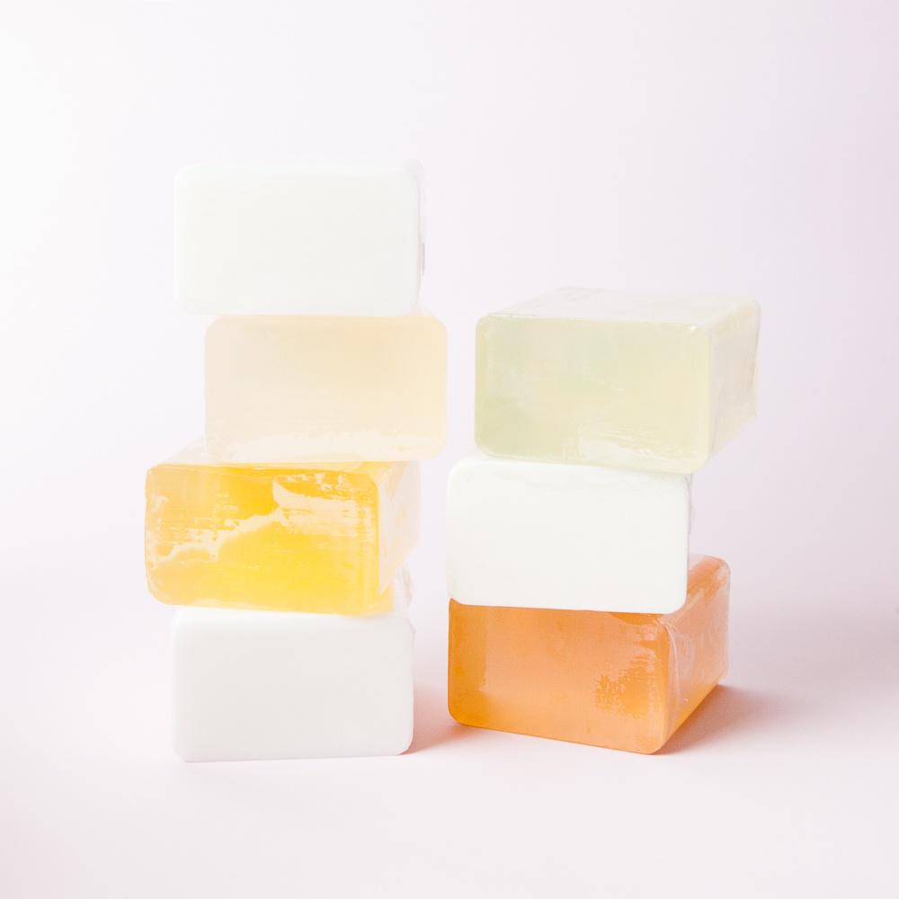 How to Choose a Melt and Pour Soap Base 